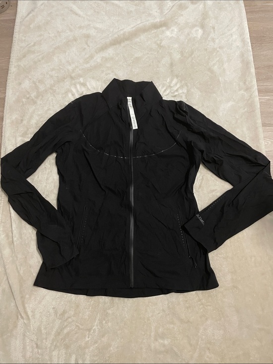 lululemon athletica Jackets & Blazers - lululemon athletica Black Full-Zip Lightweight Jacket